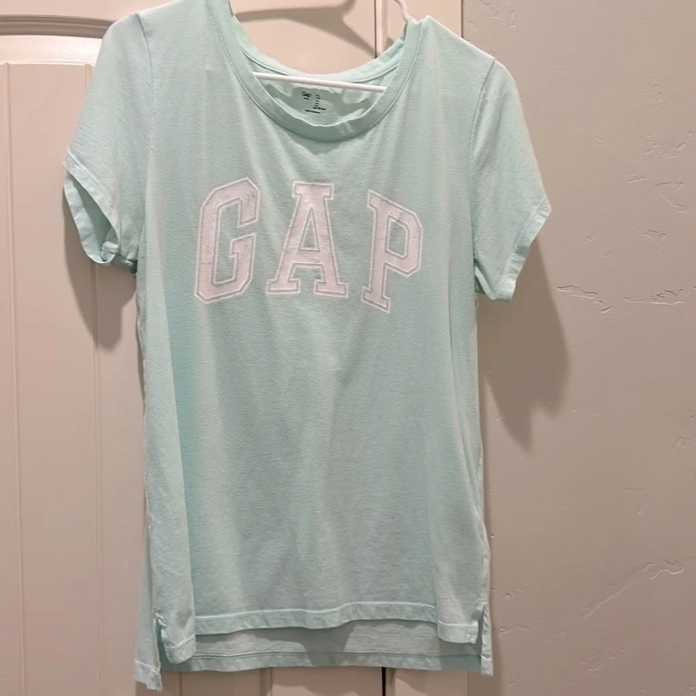Gap t-shirt - Picture 1 of 8
